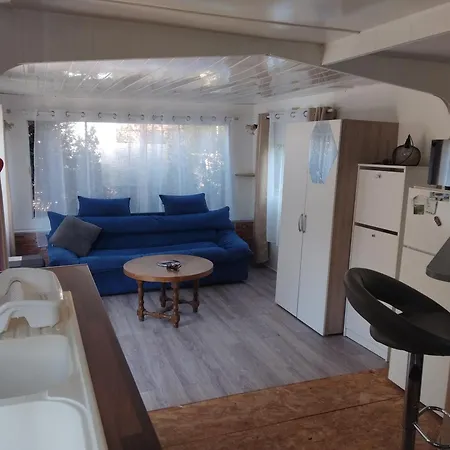 Camping La De Tom Sawyer - 10 ' De En Voiture, Uber-bus 2260 *