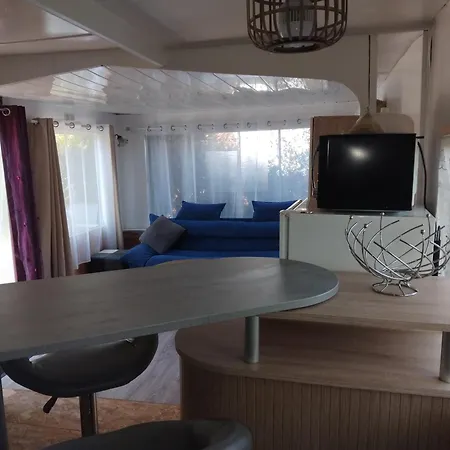 La De Tom Sawyer - 10 ' De En Voiture, Uber-bus 2260 Camping Conde-Sainte-Libiaire
